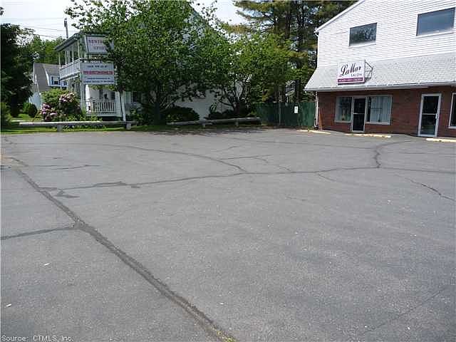 2nd image of 460 New Britain Ave