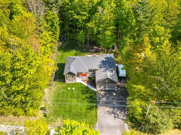 41 Tall Pines Dr, Tiny, ON L9M 0H4