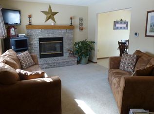 6222 Sandsnes Ln, Madison, WI 53719