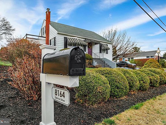 4th image of 8164 Spruce Dr
