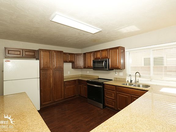 5th image of 4729 Monaco Rd