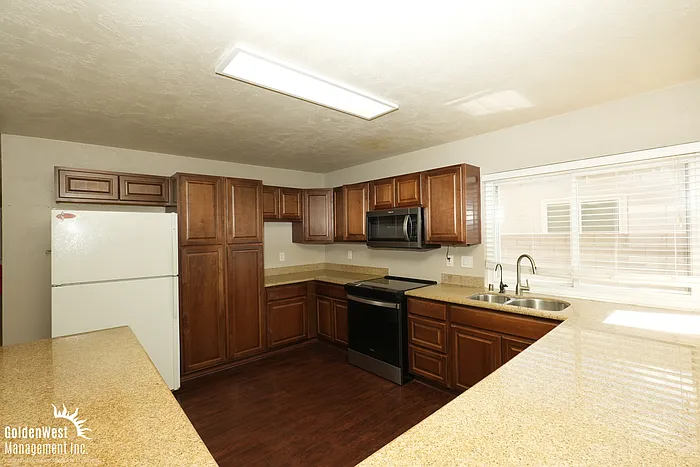 4729 Monaco Rd — Photo 7