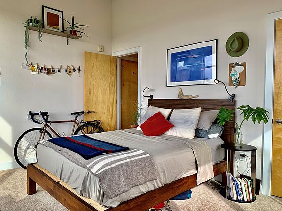 Second bedroom or home office