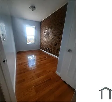3 bed, $2,100 — Photo 2