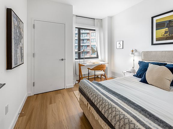 5th image of 170 W 225th St #329