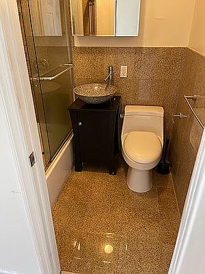 3rd image of 319 E 90th St #3BB
