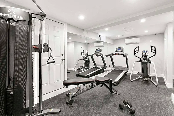 Rented by Corcoran | media 6