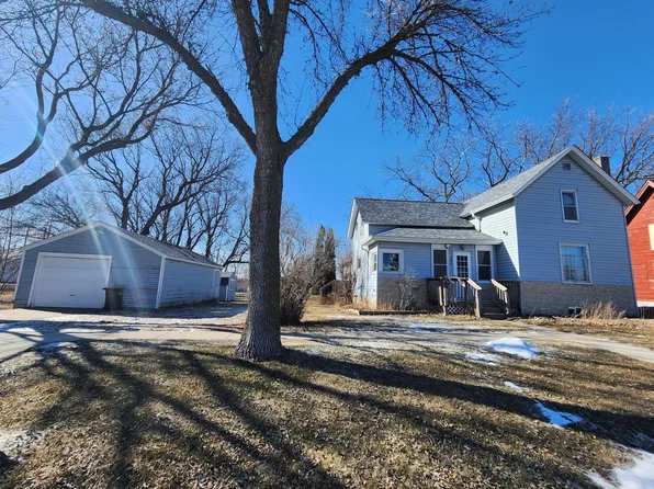 240 Bowman St, Stewart, MN 55385