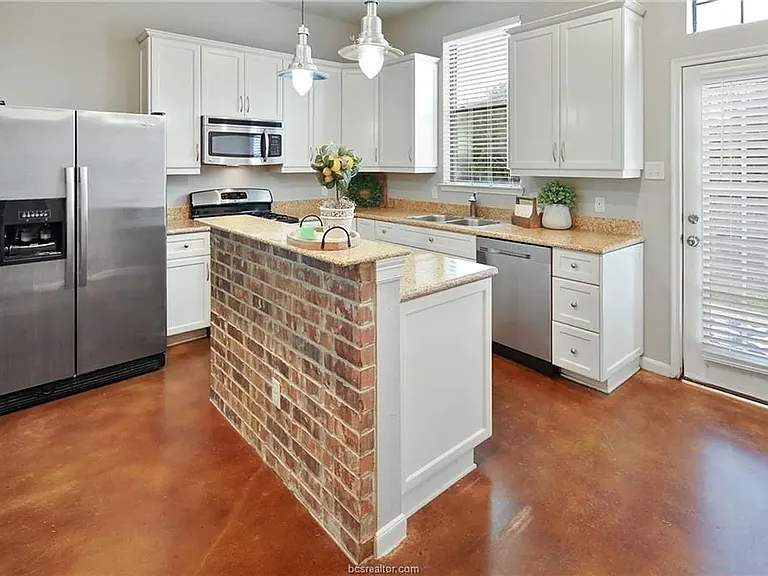 4289 Hollow Stone Dr — Photo 12