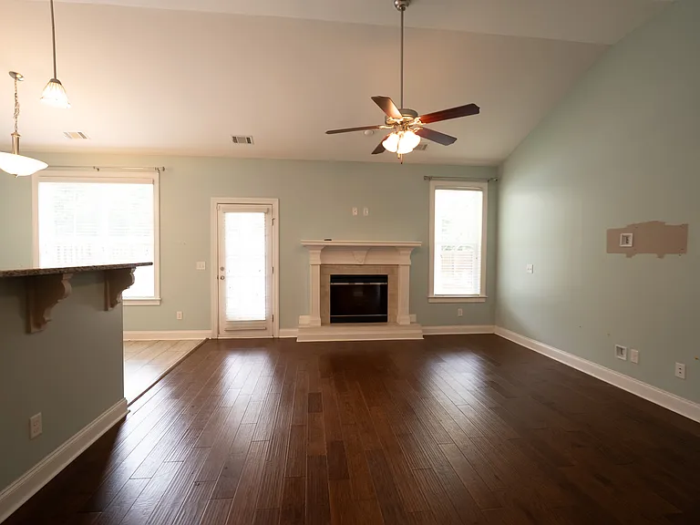 117 Laguna Way — Photo 14