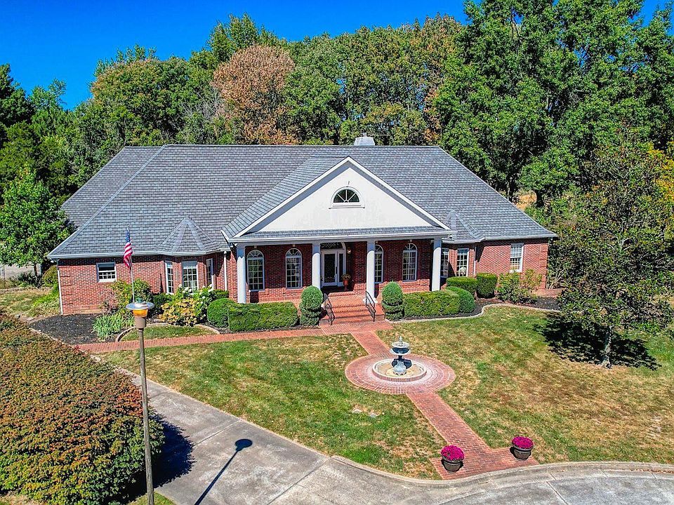 1st image of 1704 Greenwood Dr