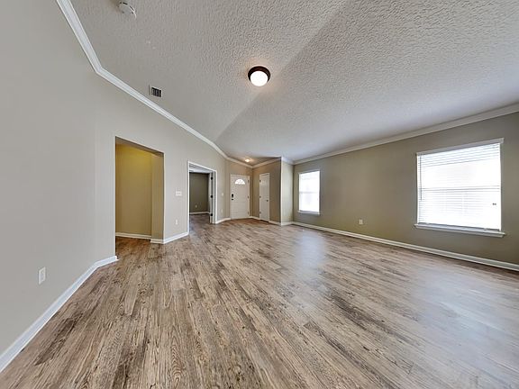 5th image of 2234 Justin Lake Dr