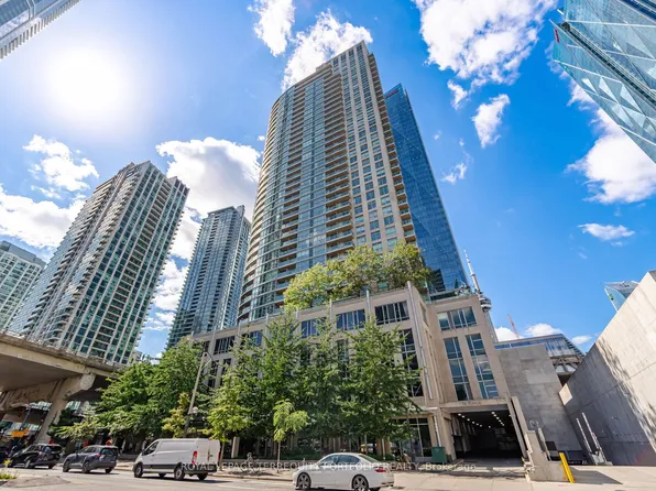 18 Yonge St #1807, Toronto, ON M5E 1Z8