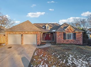 1809 S Dogwood Pl, Broken Arrow, OK 74012