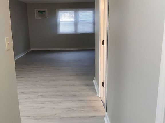 5th image of 613 S Grace Ave #3