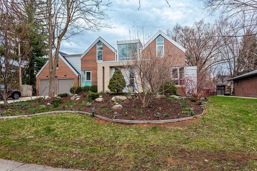 1819 Argentina Dr SE, East Grand Rapids, MI 49506 Zillow