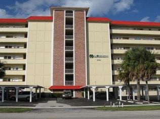 1101 Crystal Lake Dr APT 103, Pompano Beach, FL 33064