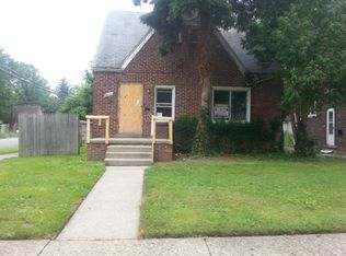 9801 Yorkshire Rd, Detroit, MI 48224