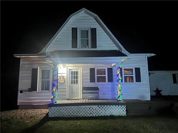 211 17th Street, Dallas, WI 54733