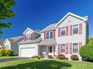 477 Humphreys Ln, Aurora, IL 60504