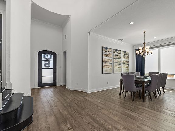 3rd image of 2016 Roundtree Cir E