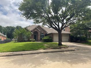 3632 Stone Creek Ln, Fort Worth, TX 76137