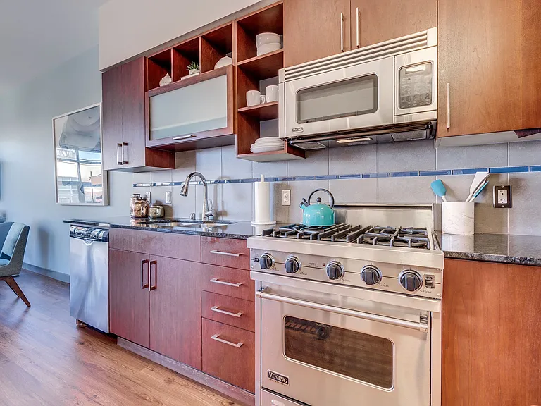 Equinox Apartments — Photo 12