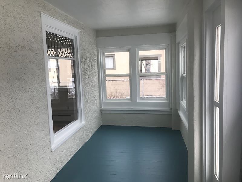 2nd image of 123 S G St