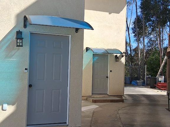 2nd image of 11048 Canyon Mesa Ln #3