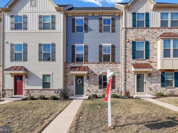 5906 Garden Walk Dr, Frederick, MD 21703