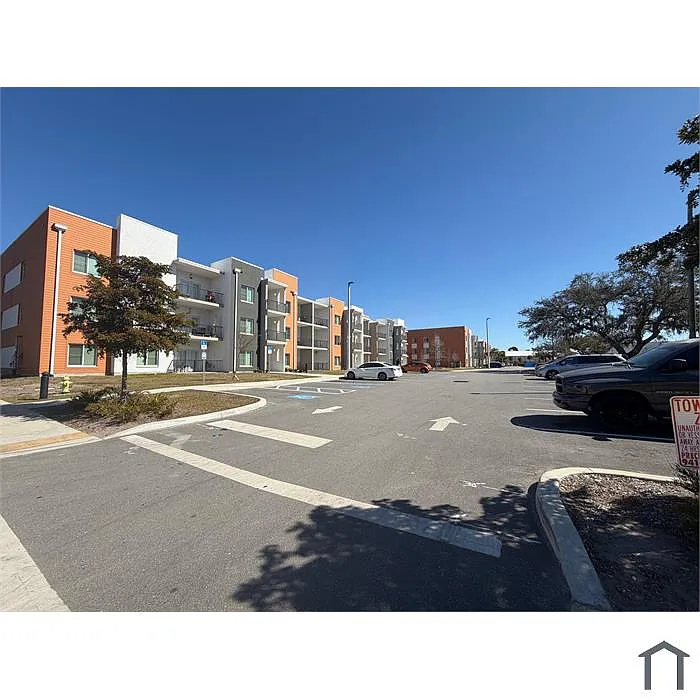 Building Photo - Cypress Square
