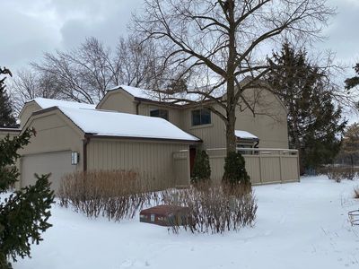 69 Foxwood Ln, Lake Barrington, IL, 60010