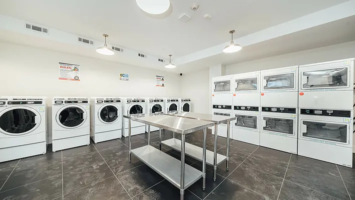 Rented by Nooklyn NYC LLC | media 75