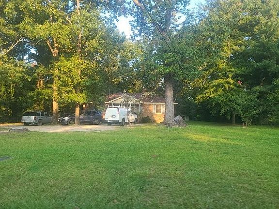 3rd image of 1127 Hazelwood Rd