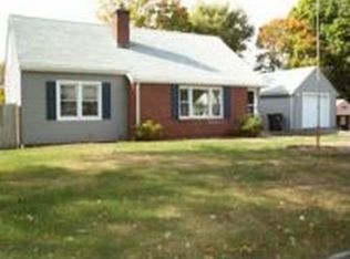 16 Wilshire Rd, Springfield, MA 01118