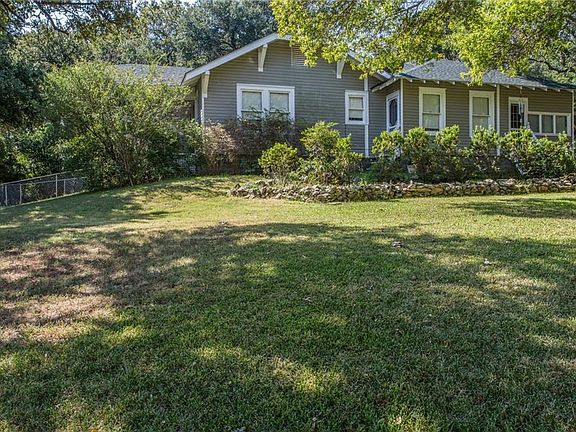 2nd image of 274 Harbor Dr