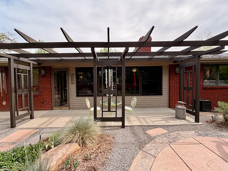 2225 Jewel St — Photo 9