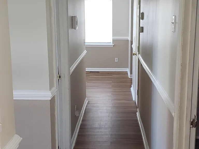 301 W Terrell St — Photo 8