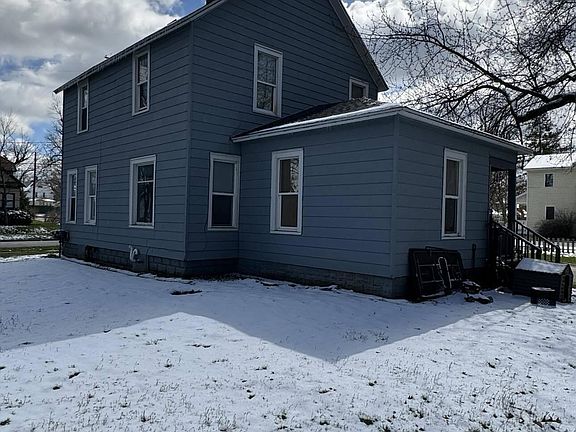 4th image of 1001 Hazard Ave