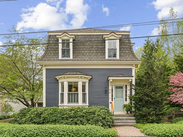 31 Mackworth Street, Portland, ME 04103