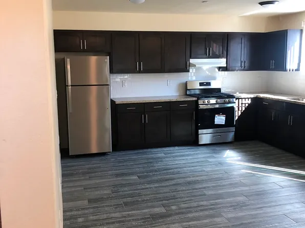 457 E 30th St, Los Angeles, CA 90011