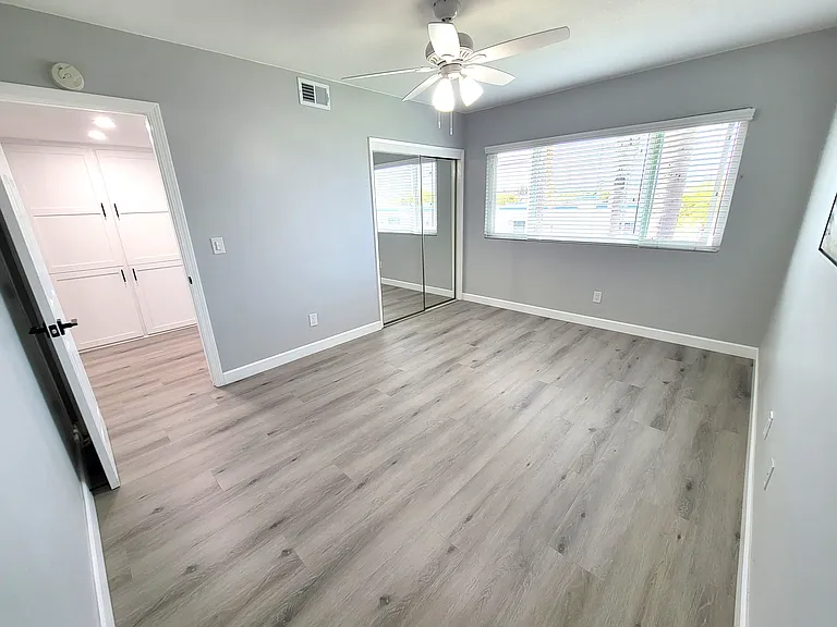 Islandia Apartments — Photo 17
