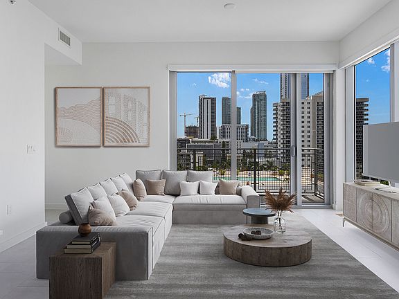 4th image of 2000 N Bayshore Dr #1234