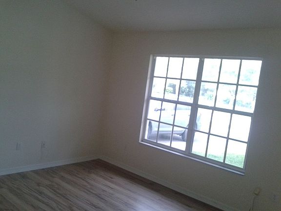 4th image of 9175 101st Ave