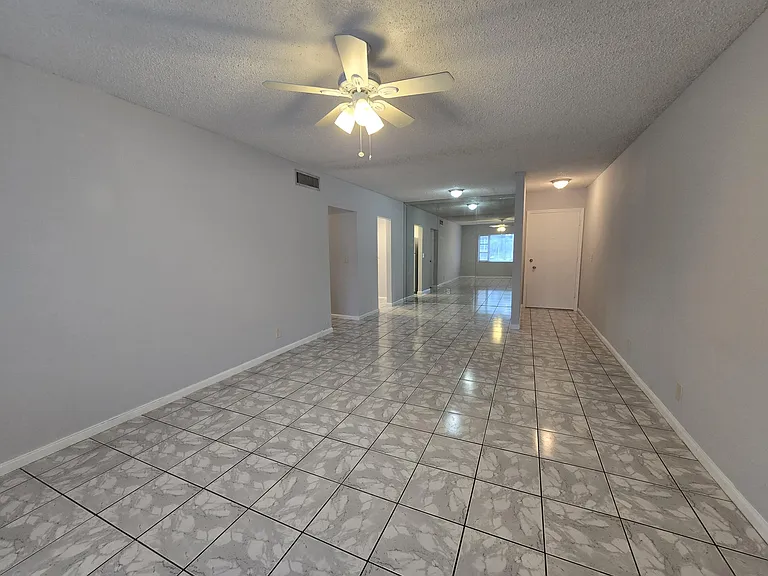 5840 NE 22nd Way #707 — Photo 1