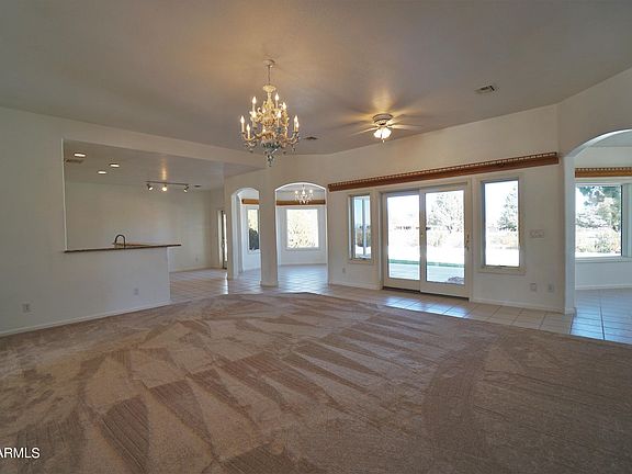 5th image of 2727 Knollridge Dr