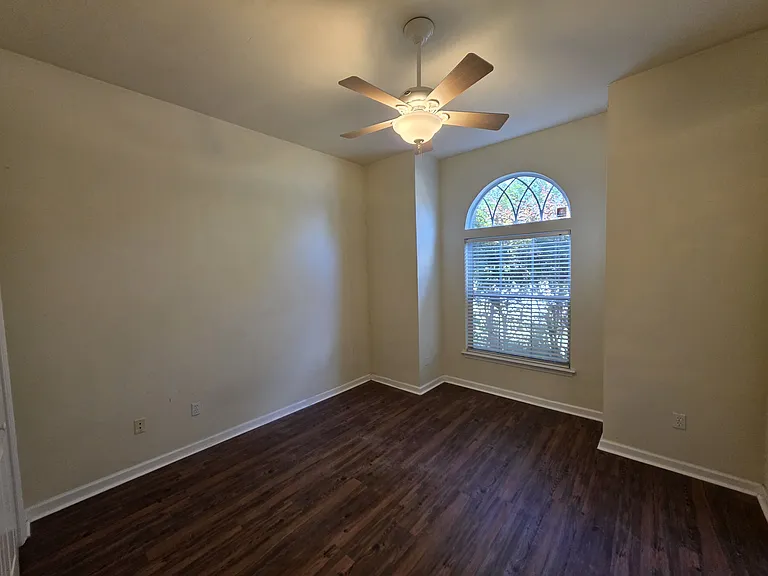 5531 Hampton Woods Way — Photo 7