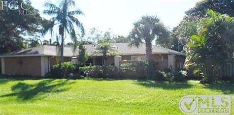 1st image of 586 Sanford Dr