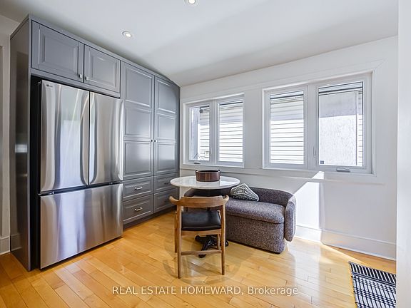 5th image of 43 Amroth Ave