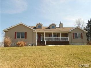 376 Meadow View Farms Rd, Villa Ridge, MO 63089